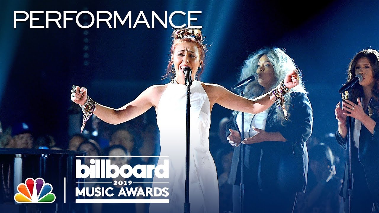 Lauren Daigle Stuns With "You Say" Performance At Billboard Music Awards